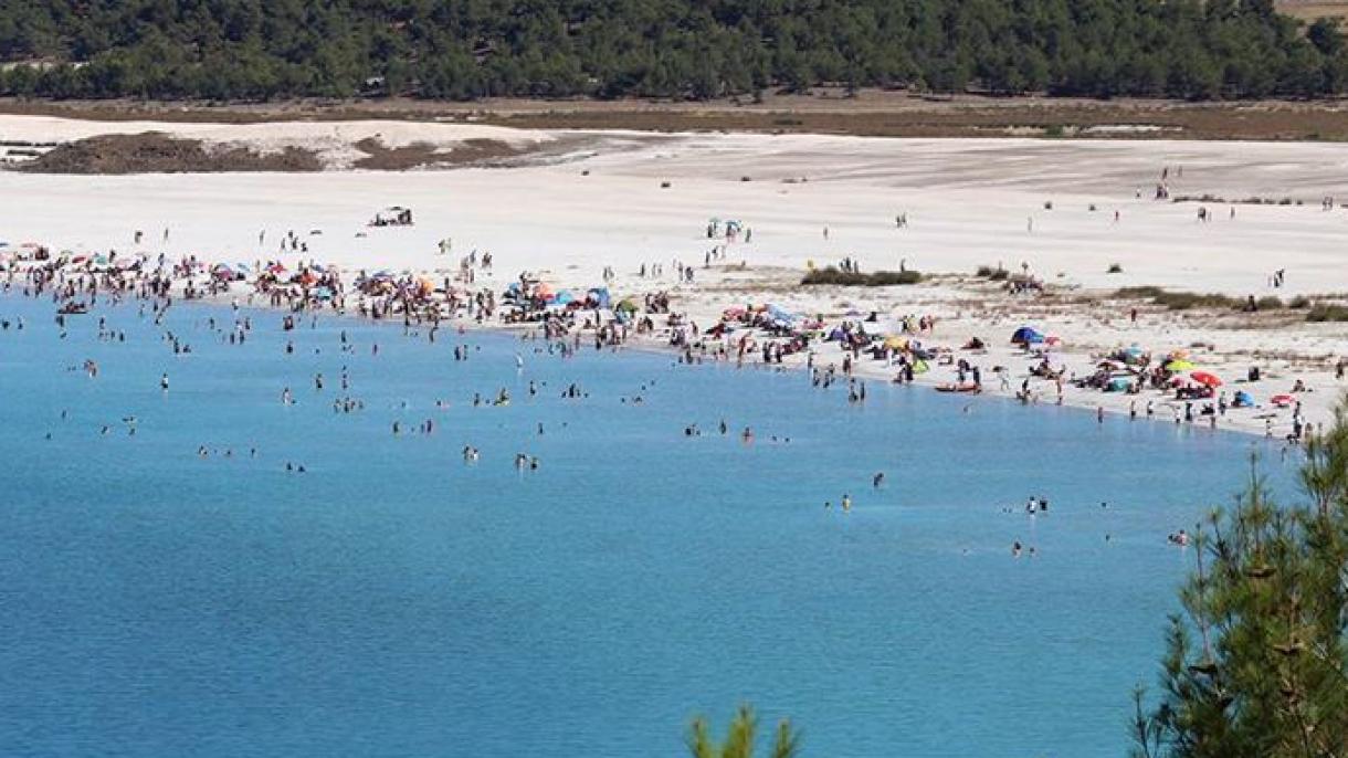 Sara’ limitato l’ingresso dei visitatori al lago Salda