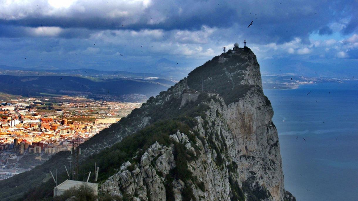 اسپین جان لے"جبل طارق تخت برطانیہ کا حصہ ہے اور رہےگا" :تھریسا مے