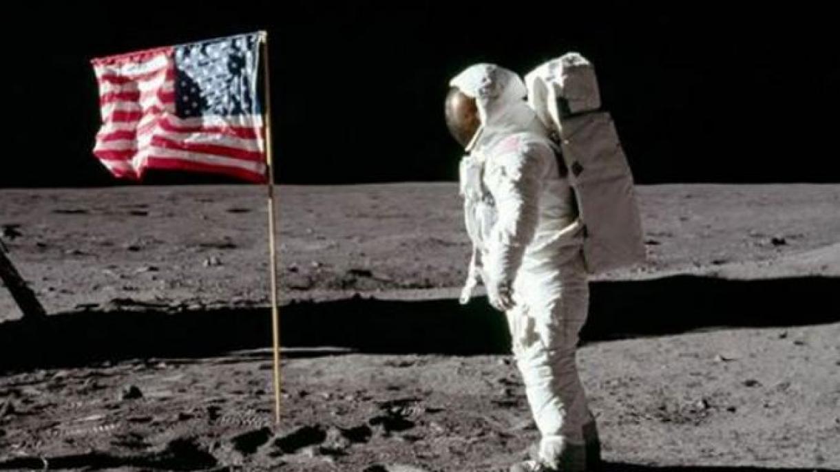 NASA 1 millió 820 ezer dollárra megvette a Holdra szállás felvételét