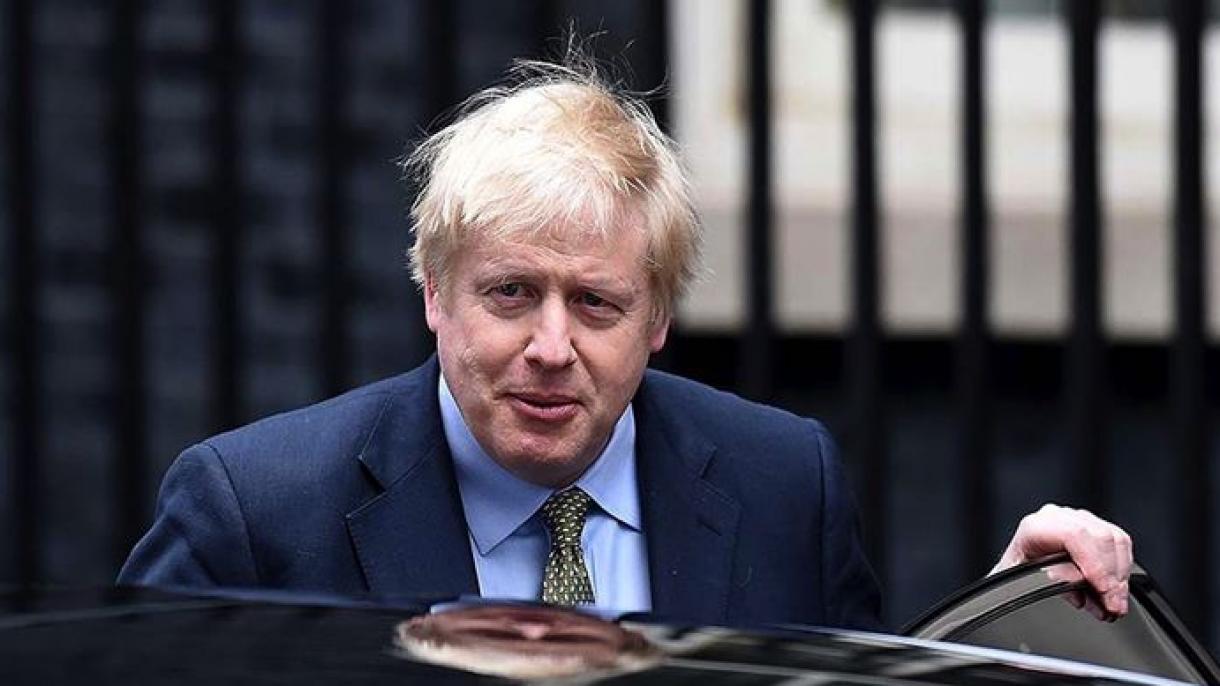 Oposição britânica critica Johnson por permanecer indiferente ao caso de George Floyd