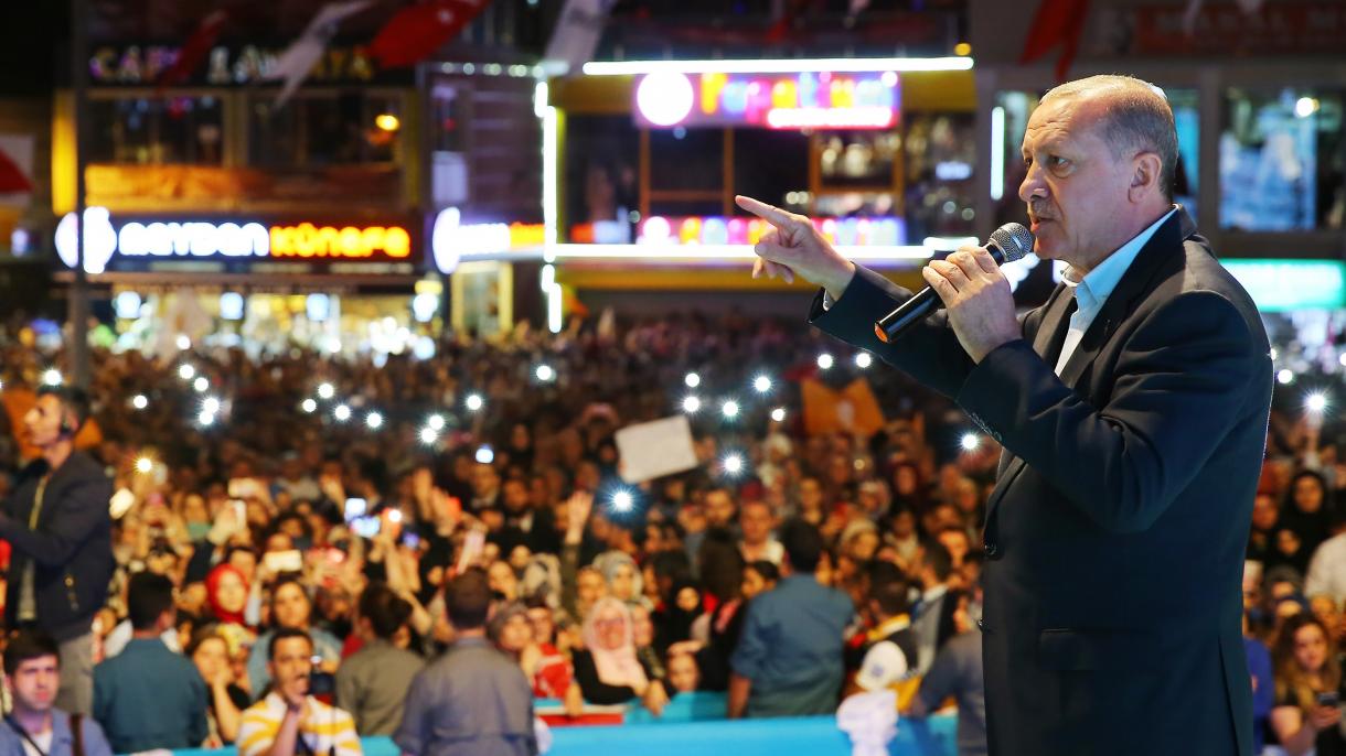 Erdogan: ”... război între Cruce și Semilună”