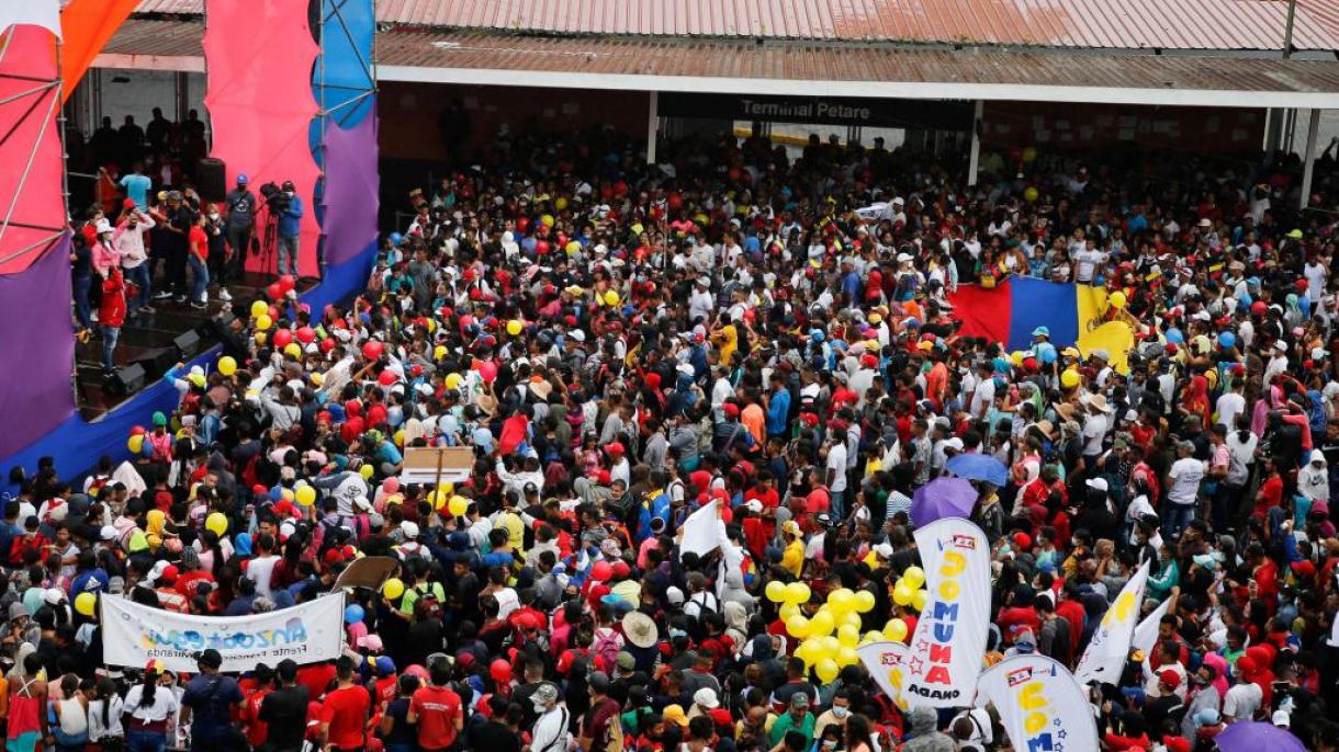 میتینگ احزاب مخالف در ونزوئلا