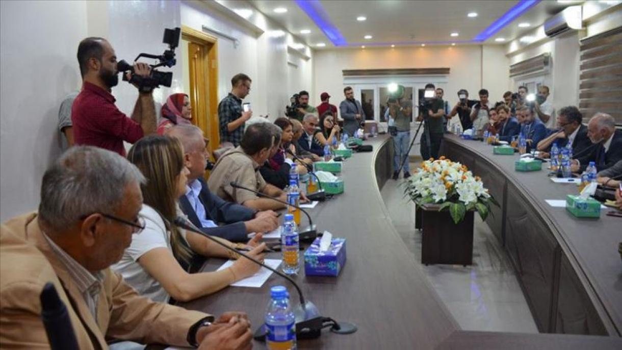 Deputetët dhe politikanët nga Anglia takohen me terroristët e YPG/PKK-së