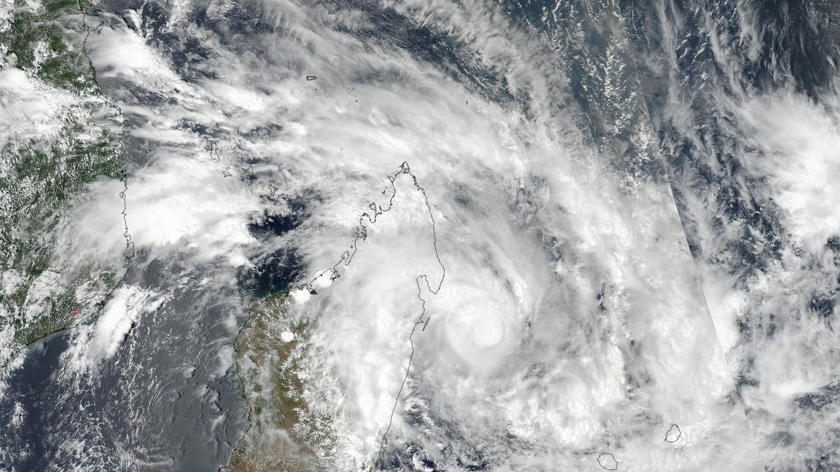 马达加斯加遭“艾娃”风暴侵袭