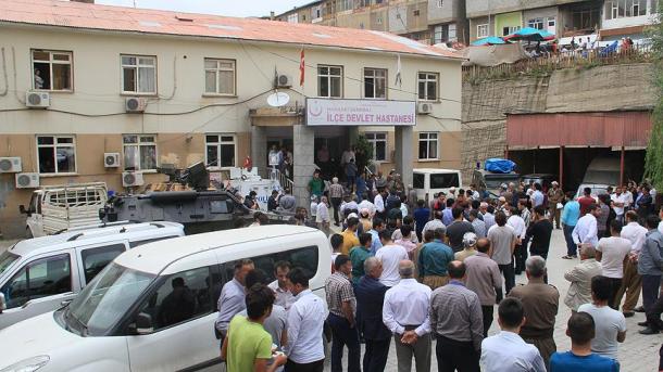 Во терористичкиот напад на ПКК на Шемдинли кај Хакќари загинаа 2 селски чувари