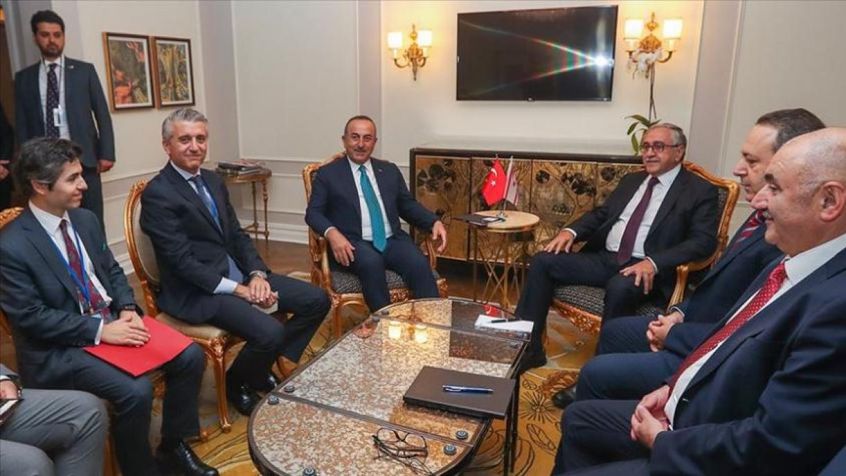 Mövlud Çavuşoğlu ŞKTR prezidenti ilə görüş keçirdi
