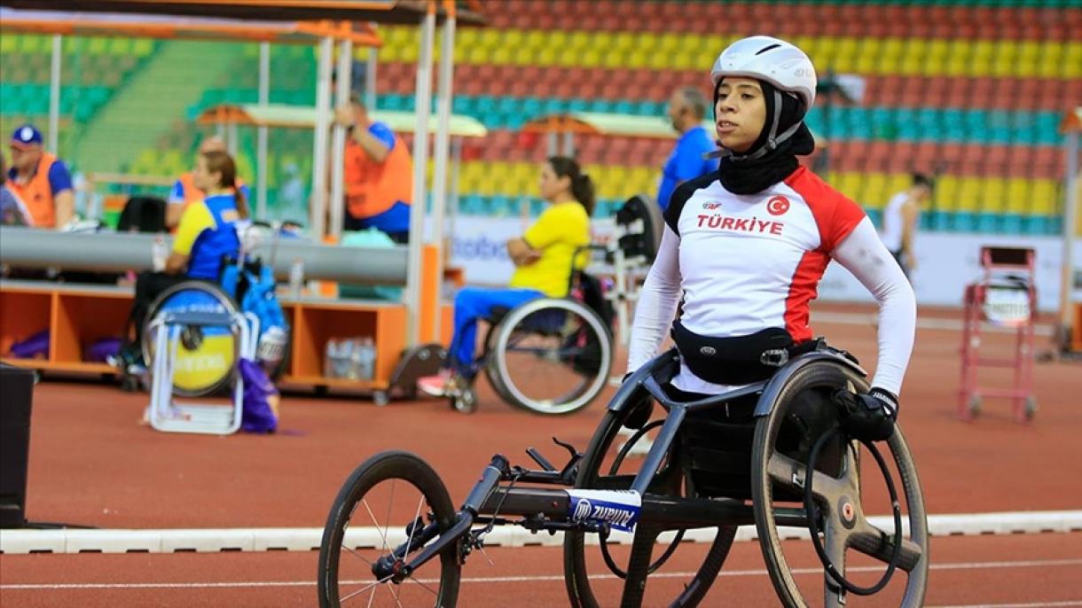 Atleta paralímpica Zübeyde Süpürgeci sagrou-se campeã europeia