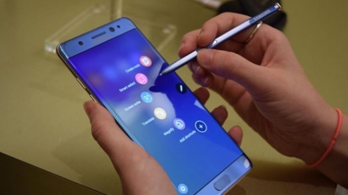 Samsung Galaxy Note 8-in ilk fotoları