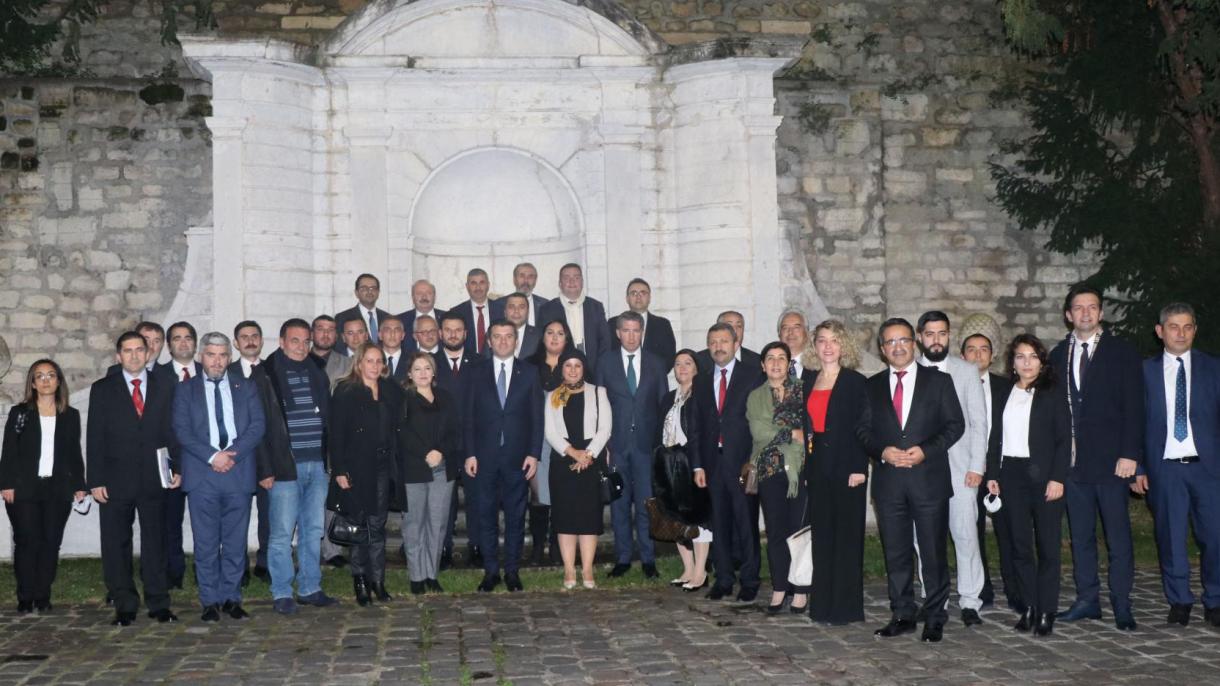 دیدار معاون وزیر امور خارجه ترکیه در پاریس با نمایندگان نهادهای مدنی ترک