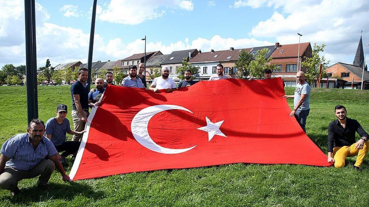 Presión y amenazas de FETÖ contra los turcos en Bélgica