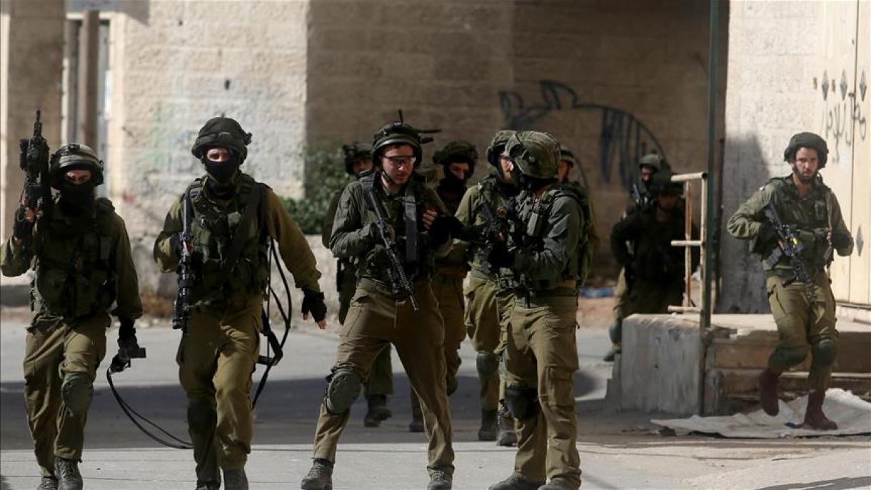 اسرائیلی فوجیوں کا فلسطینی یونیورسٹی پر چھاپہ