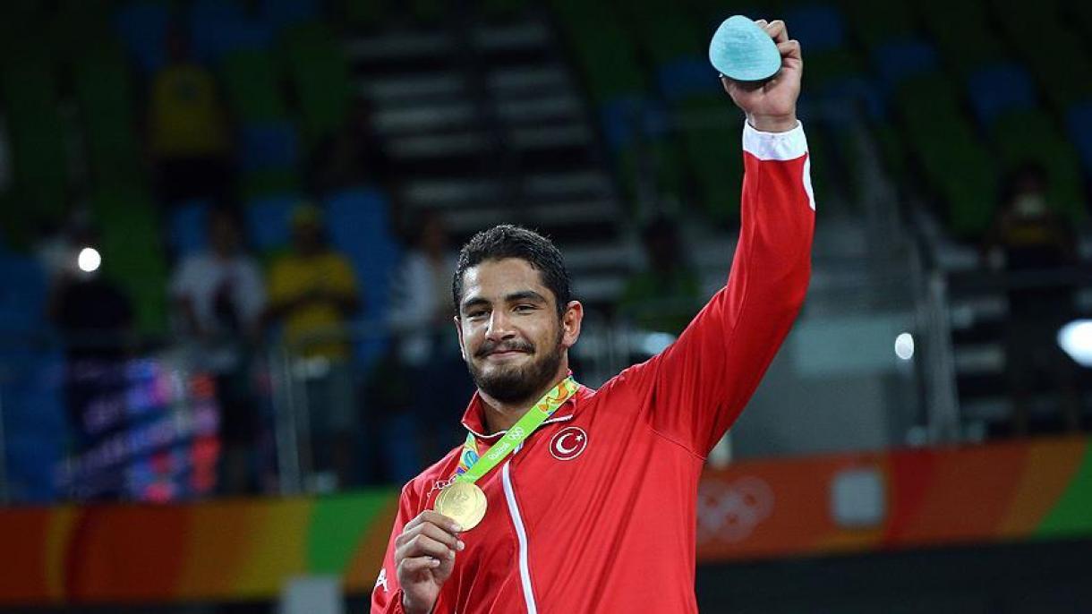 طحہٰ آق گُل نے رئیو اولمپکس 2016 میں ترکی کے  لئے پہلا طلائی تمغہ جیت لیا