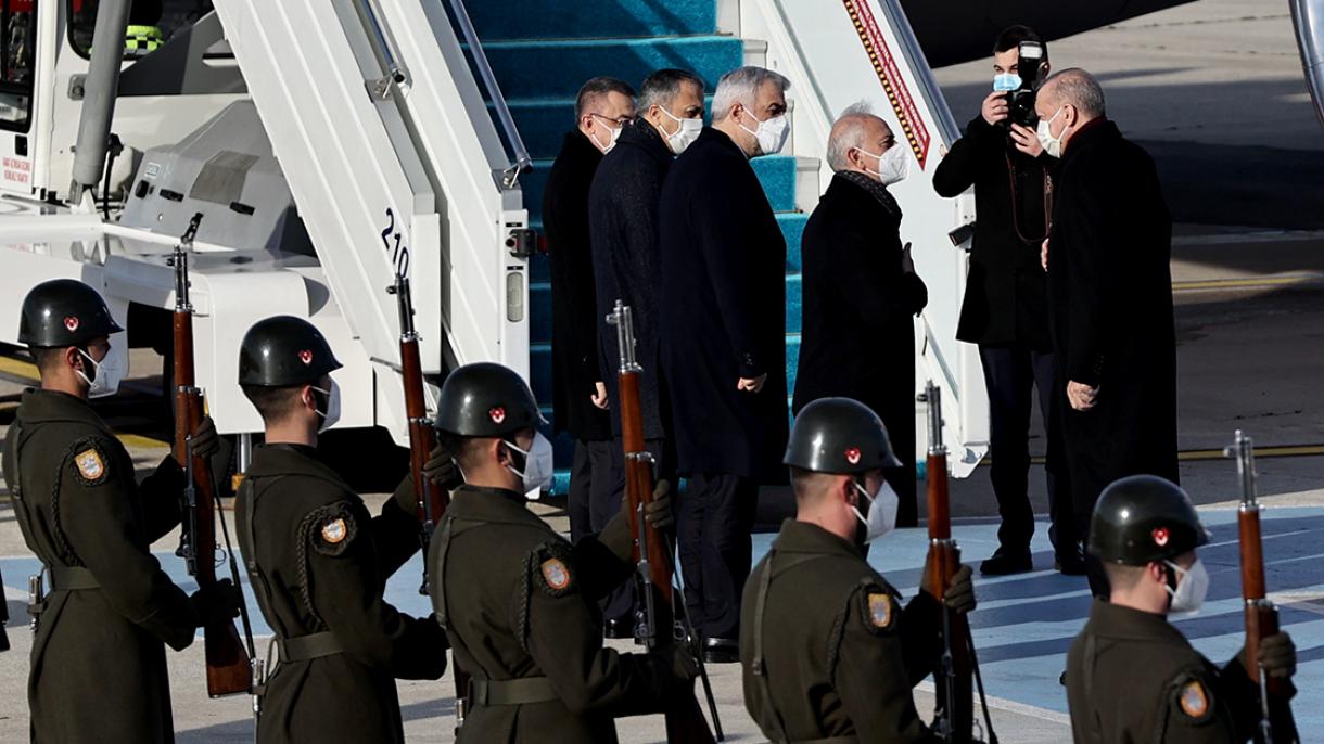 جۇمھۇر رەئىس ئەردوغان رەسمىي زىيارەت ئۈچۈن ئالبانىيەنىڭ پايتەختى تىرانغا يېتىپ باردى