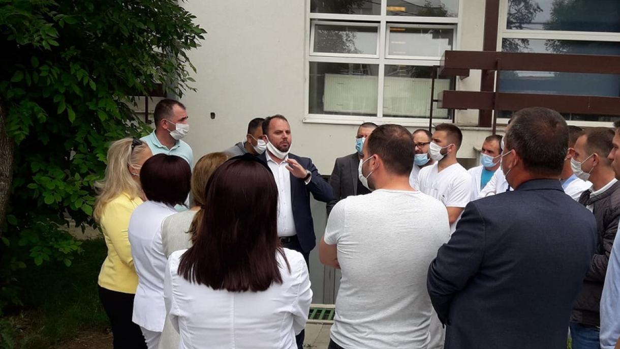 Kosova_kreşler_gösteri_korona.jpg