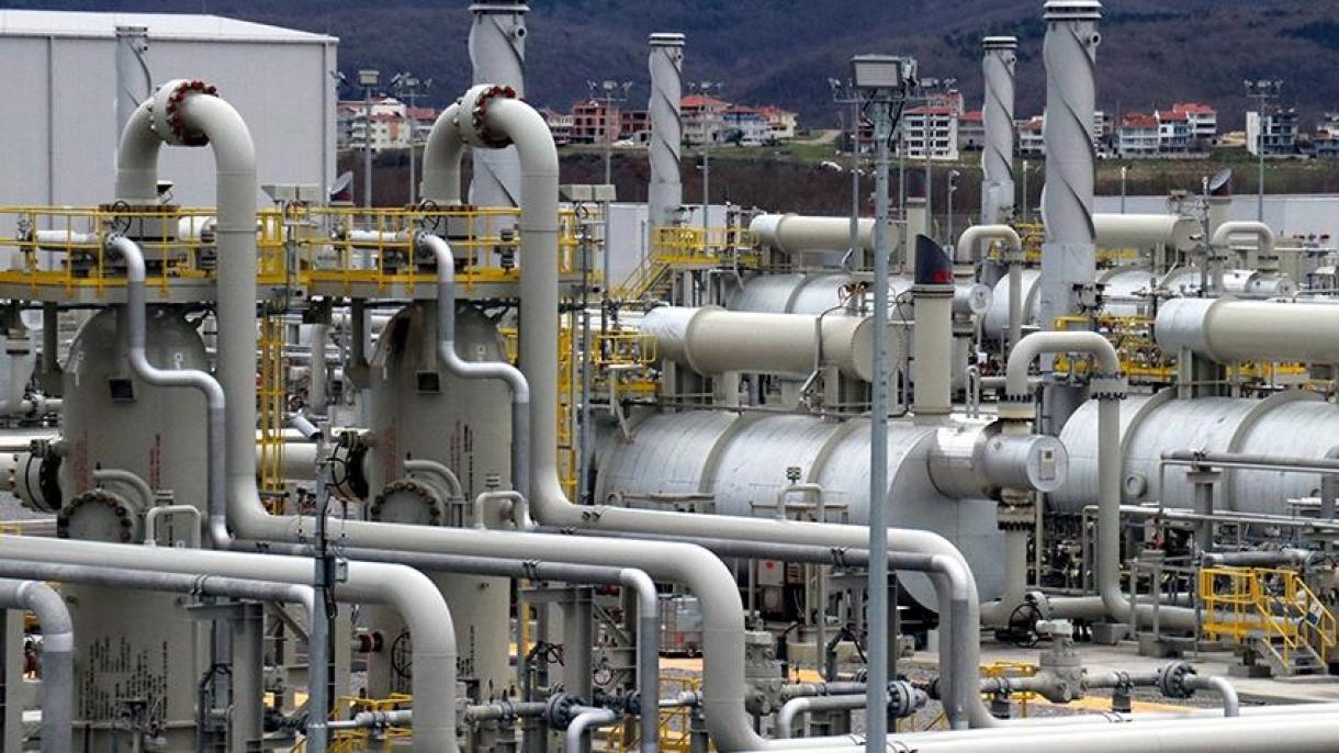Precio del gas natural en contratos futuros del mercado europeo supera los EUR 100 el megavatio hora