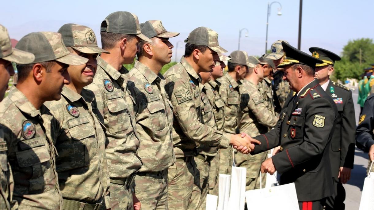 “Sarsılmaz qardaşlıq-2019” təlimində iştirak etmiş hərbçilərimiz təntənəli şəkildə yola salındı
