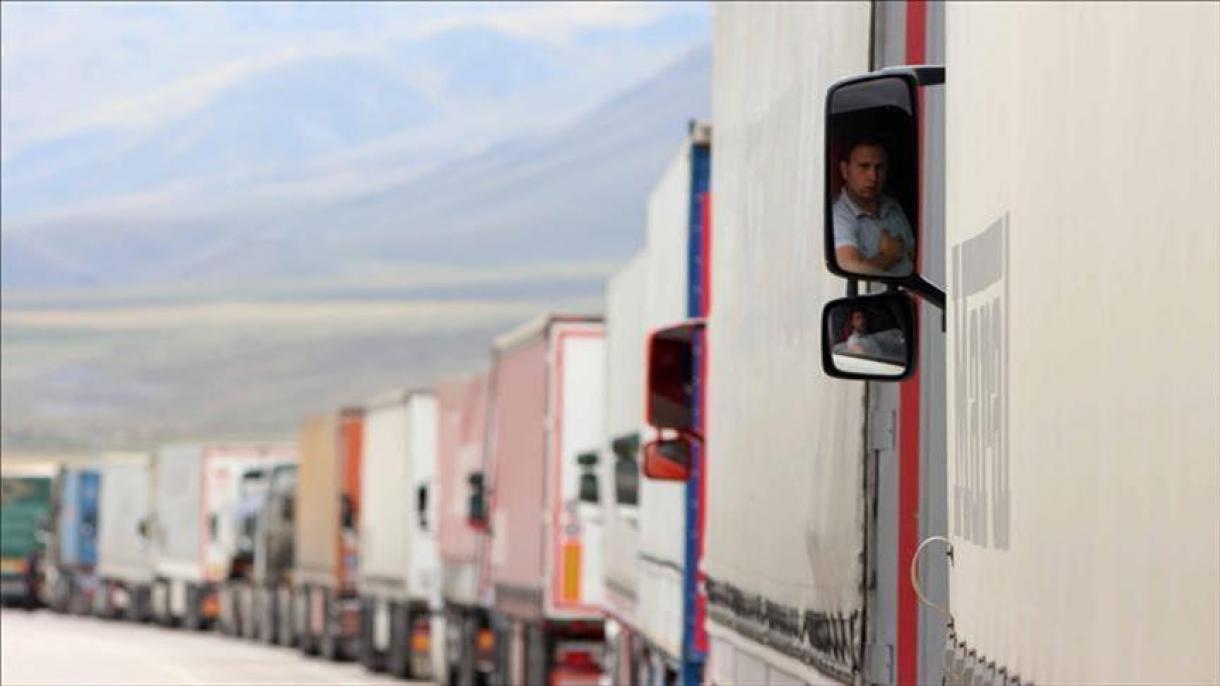 مشکلات تردد کامیون ها در مرز ایران و ترکیه برطرف خواهد شد