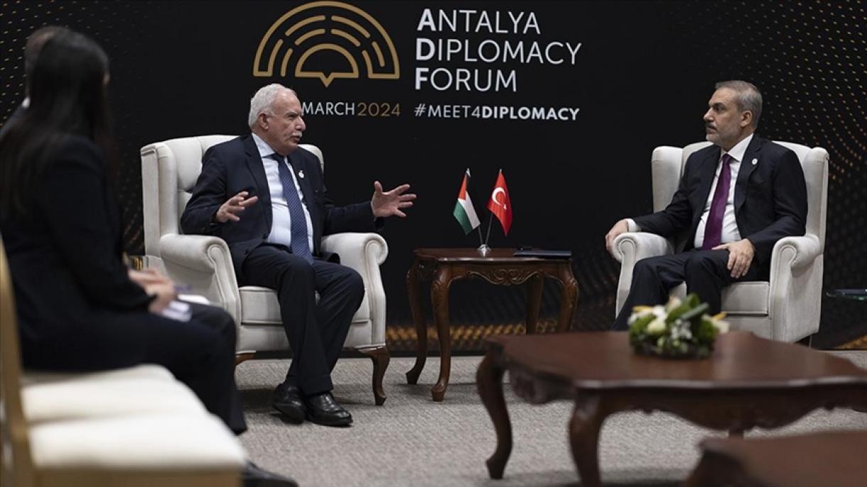 Reunión Fidan-Al Maliki: continuará el firme apoyo de Türkiye a Palestina