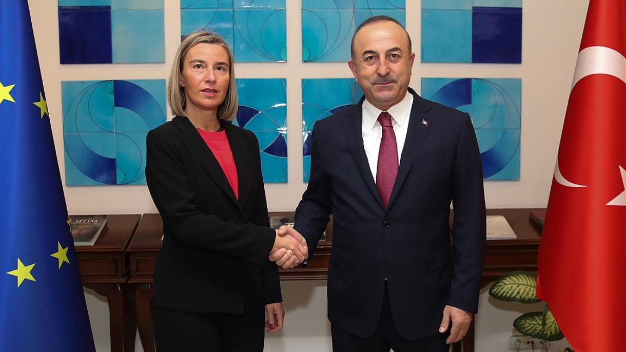 گفتگوی تلفنی وزیر خارجه ترکیه با فدریکا موگرینی