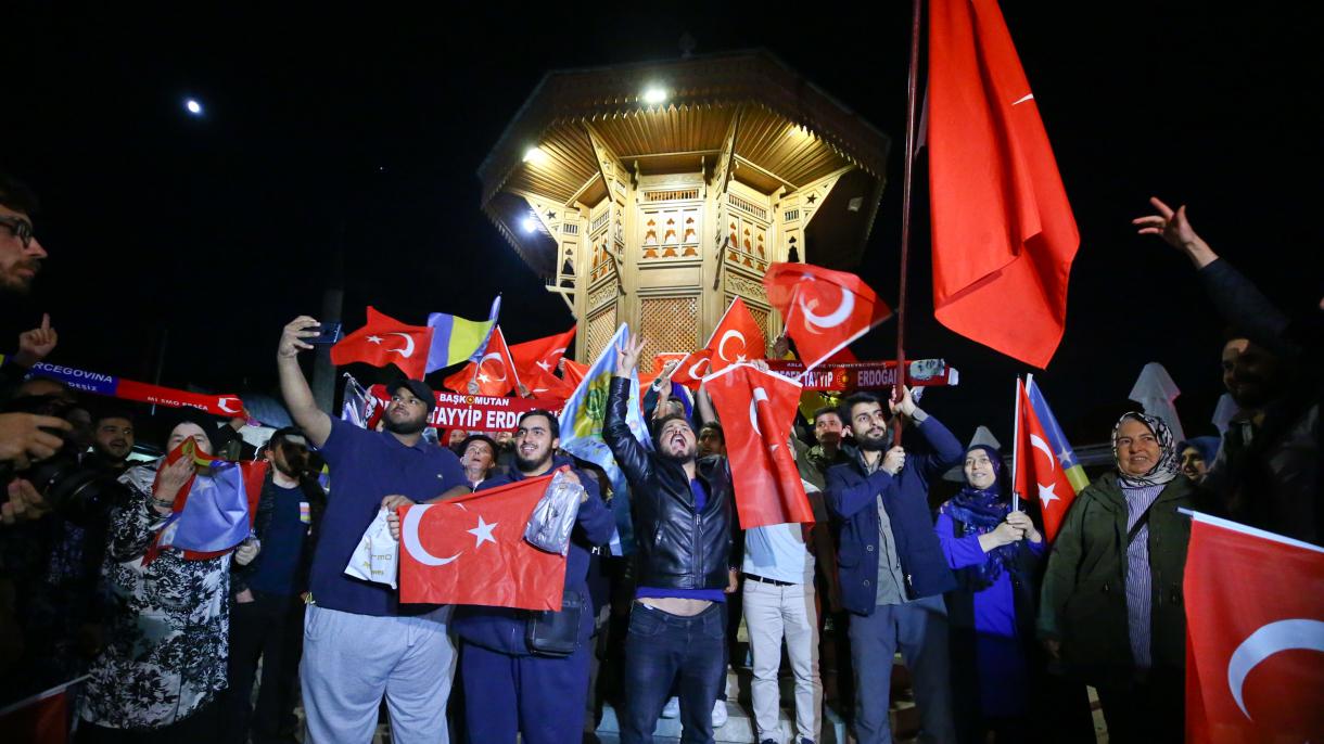 جشن و شادی حامیان اردوغان در کشورهای خارجی