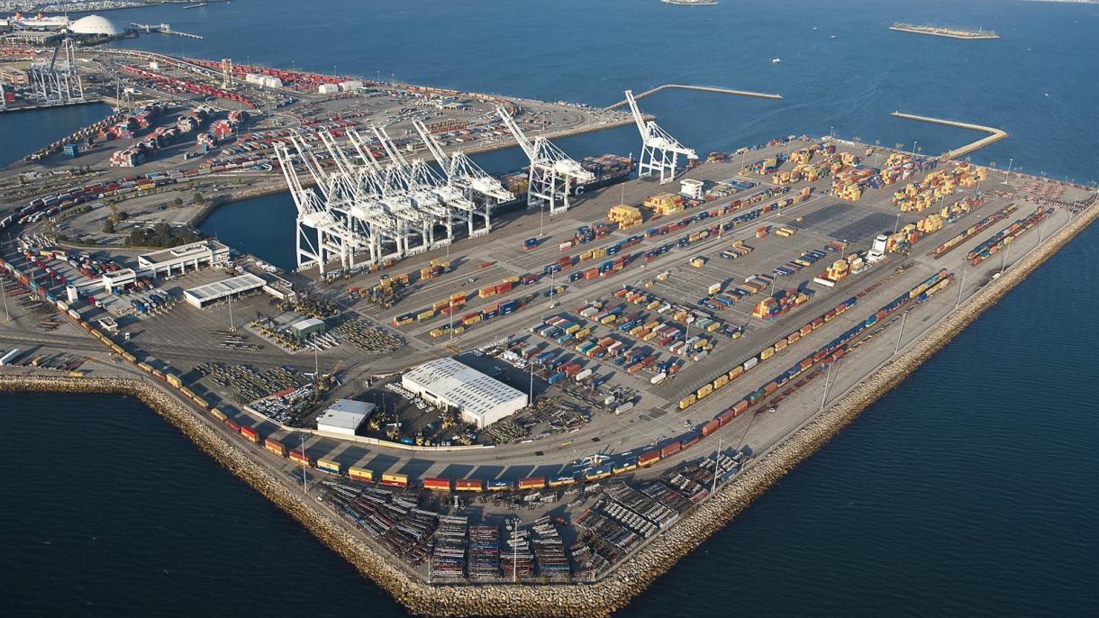 Индия пое управлението на иранското пристанище Чабахар