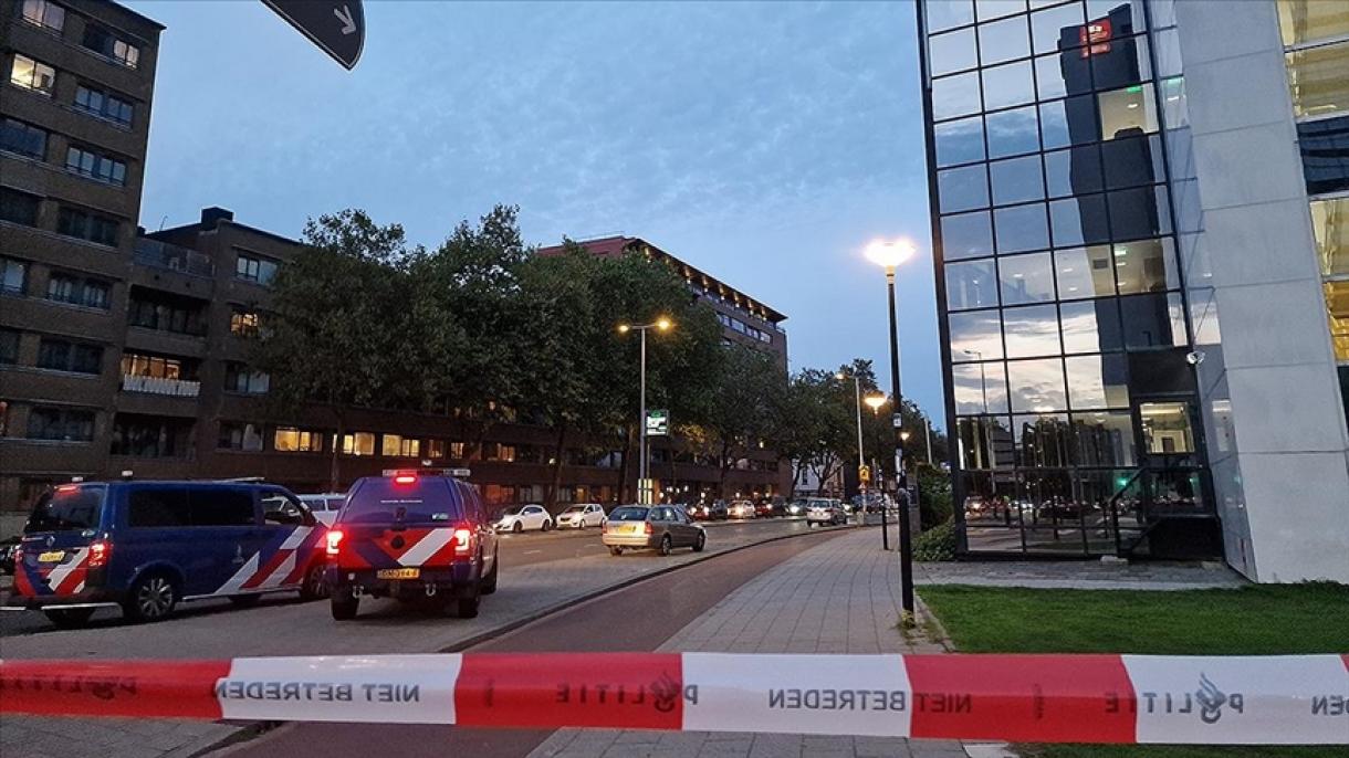 一名荷兰嫌疑犯独自实施两起武装袭击造成3人丧生