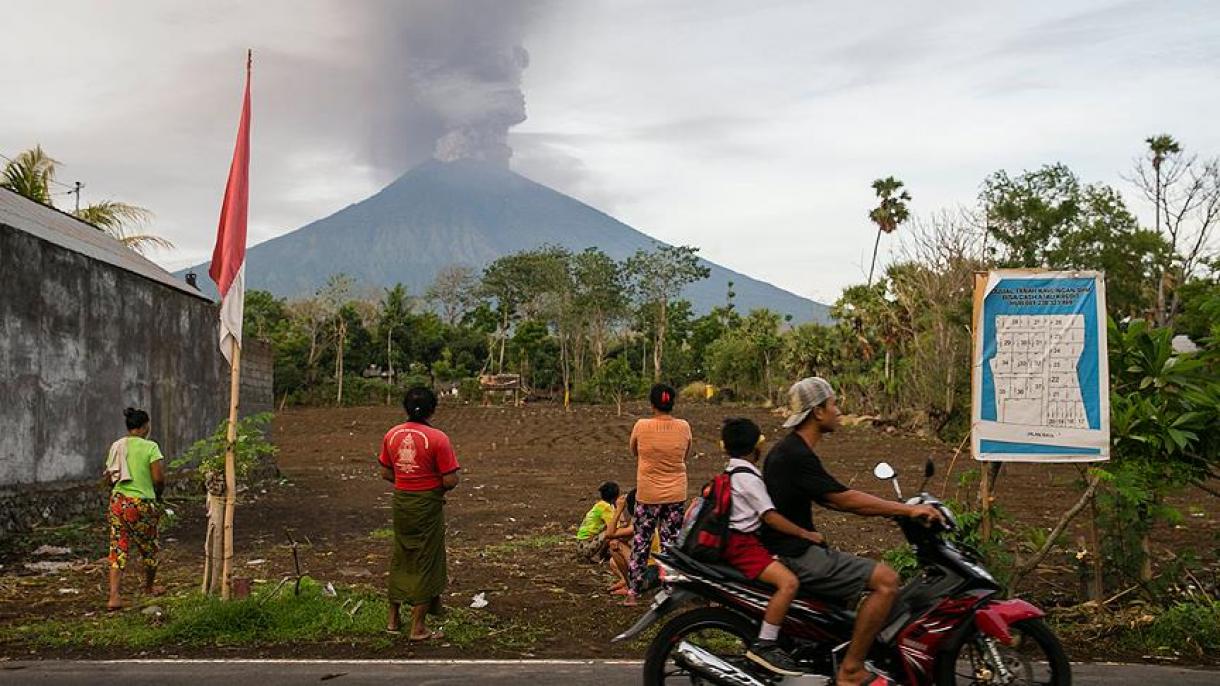 Ινδονησία : Οι αρχές  έχουν ενεργοποιήσει το ανώτατο επίπεδο συναγερμού για το ηφαίστειο Αγκούνγκ