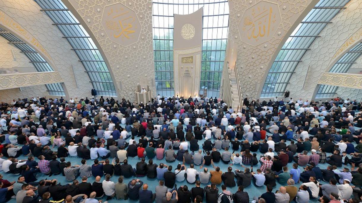 گرامیداشت عید سعید فطر در جای جای جهان