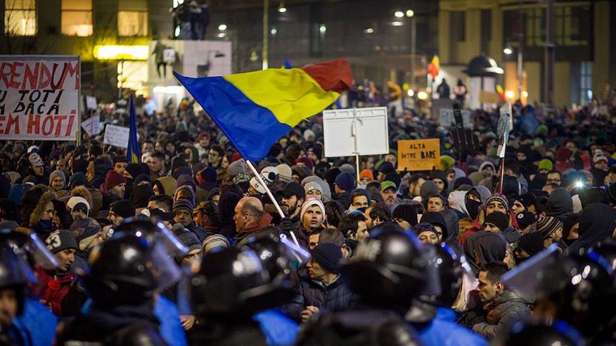 Романскиот премиер Гриндеану најави можност за поништување на владиниот декрет за амнестија