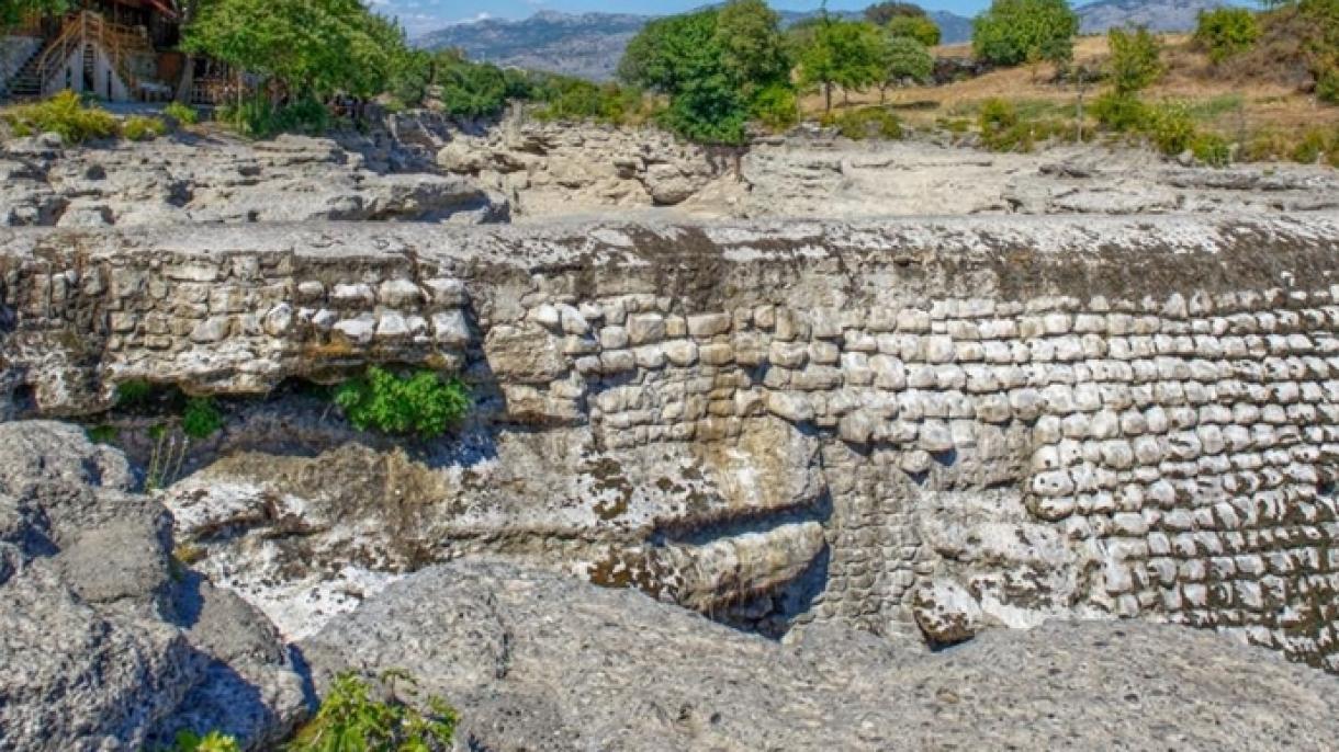 Se están secando las “Cataratas del Niágara” en Montenegro por el calor extremo