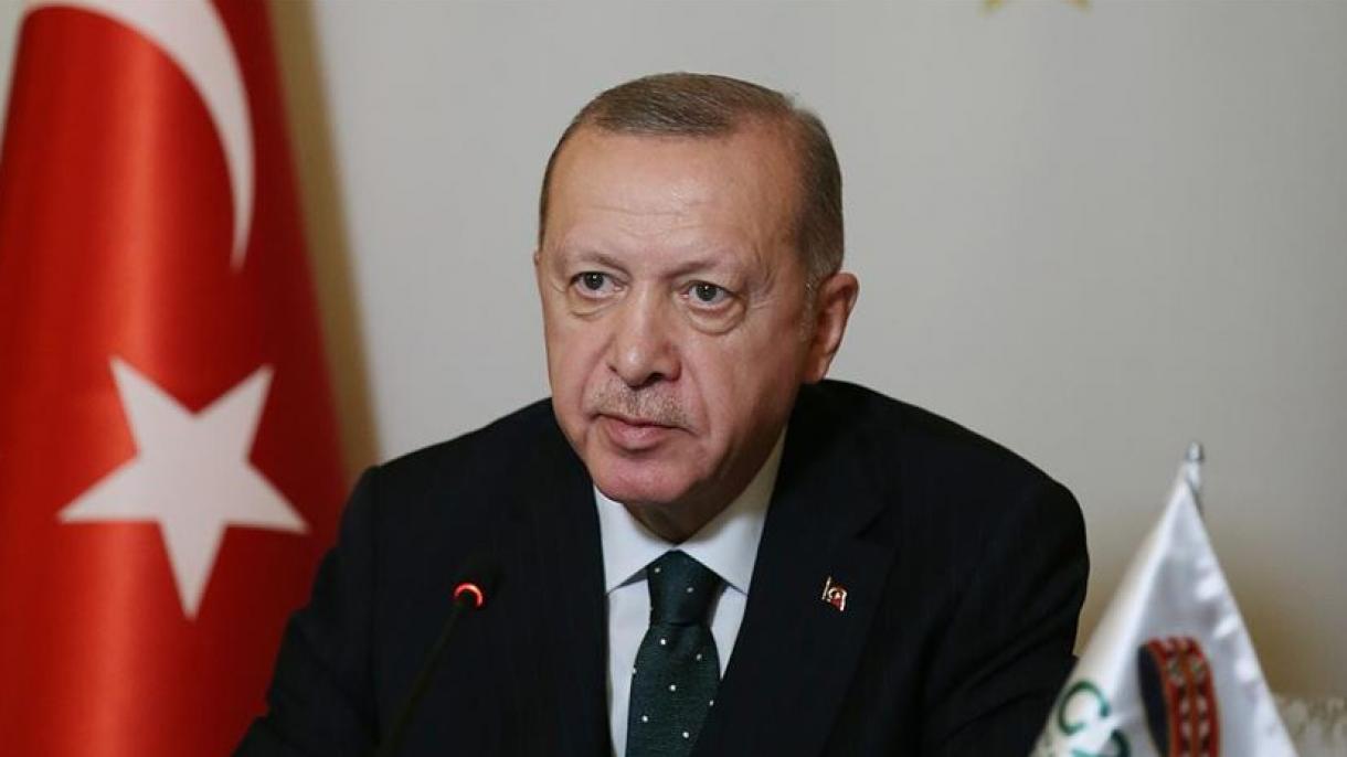 O presidente Erdogan parabeniza o Dia do Professor de todo o mundo educacional