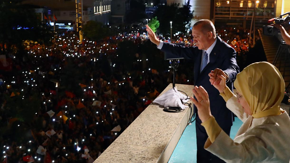 تونیس پرزیدنتی و لبنان باش ناظیری جمهور باشقانی اردوغانی تبریک ائتدی‌لر