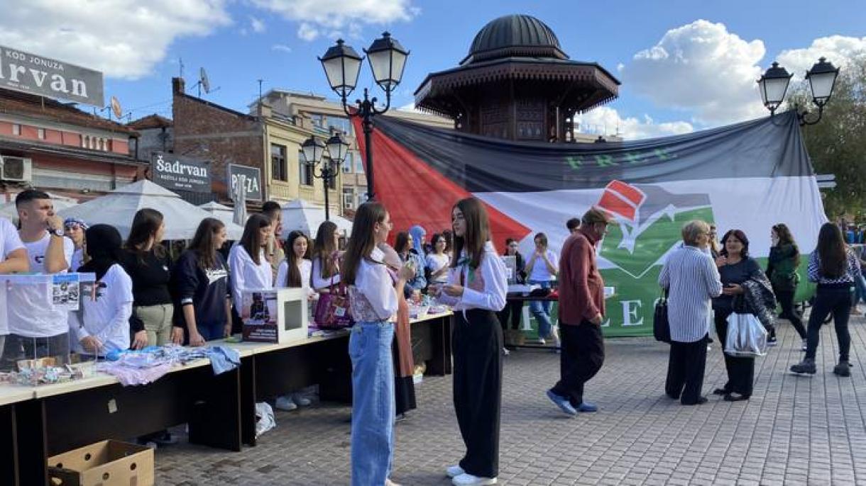 Yeni Pazar diákjai segítő kezet nyújtanak a gázai gyermekeknek