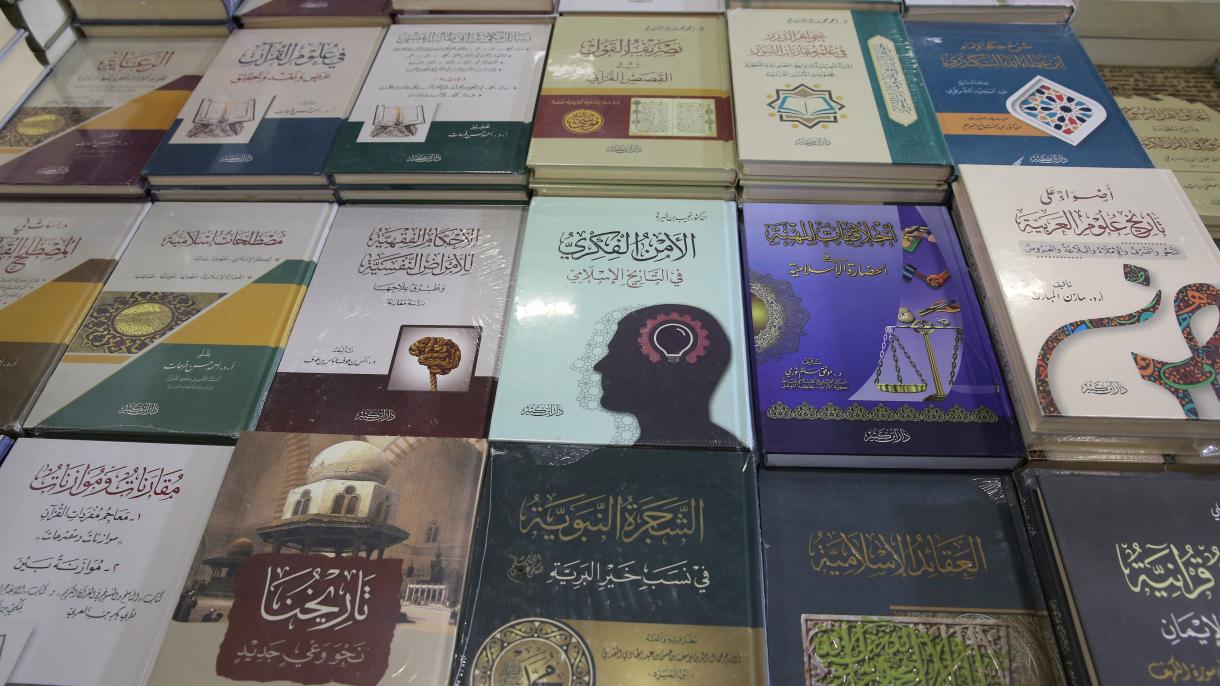 7. arapci kitap fuari.jpg