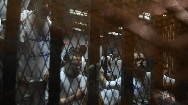 مصر: فوجی اقتدار کے34 مخالفین کو  سزا دے دی گئی