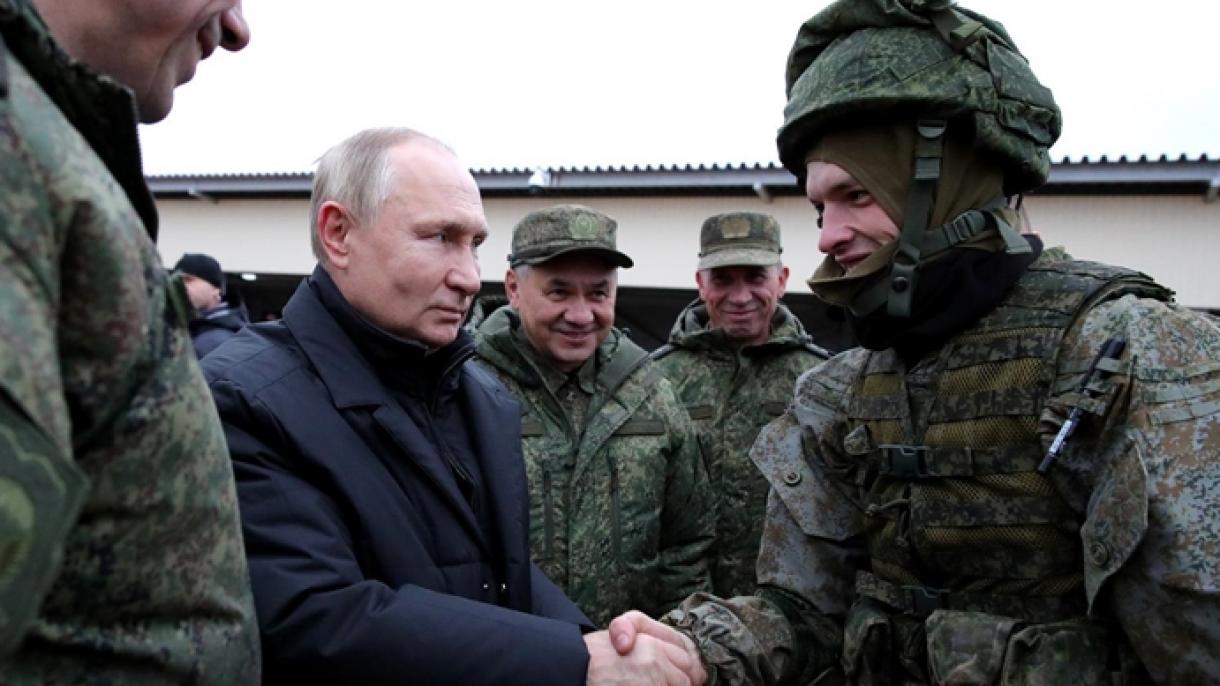 بازدید پوتین از مقر مشترک فرماندهی نیروهای نظامی روسیه