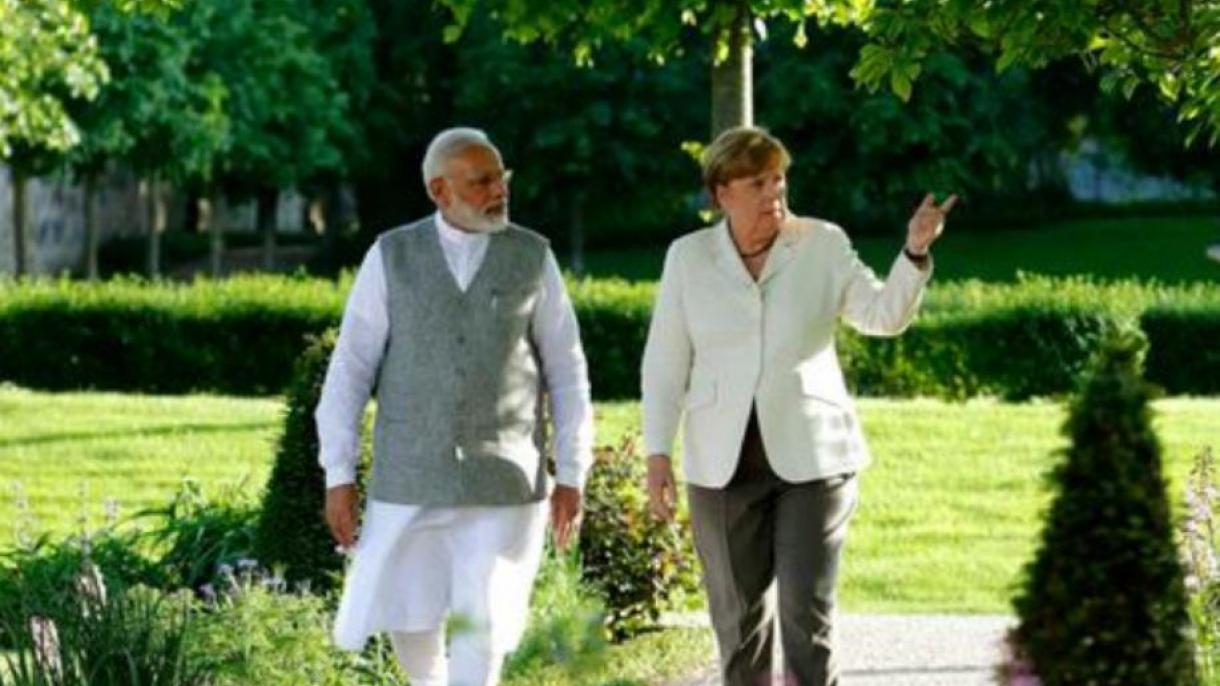 بھارتی وزیر اعظم نریندر مودی کی جرمن چانسلر انگیلا میرکل سے ملاقات