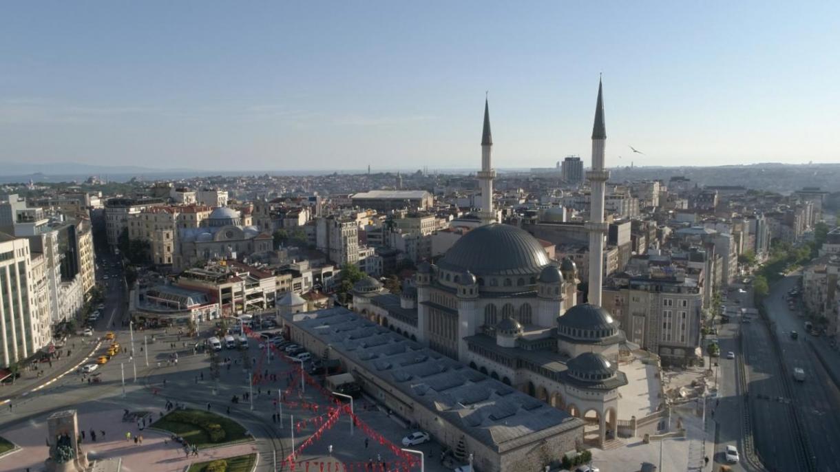 Taksim Cami 5.jpg