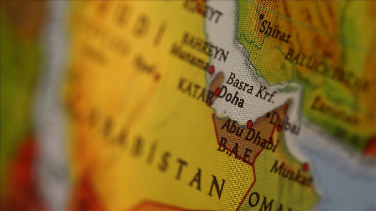 متحدہ عرب امارات کا گاڑیوں سے لدا بحری جہاز خلیج بصرہ میں ڈوب گیا