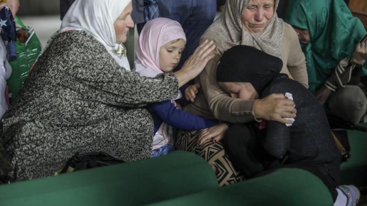 srebrenitsa kurbanlari, potocari1.jpg