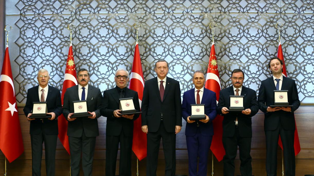 R.T.Әrdoğan:‘‘Cümhurbaşkanlığı Mədəniyyət və İncəsənət Böyük Mükafatlar’’ mәrasiminә qatılıb