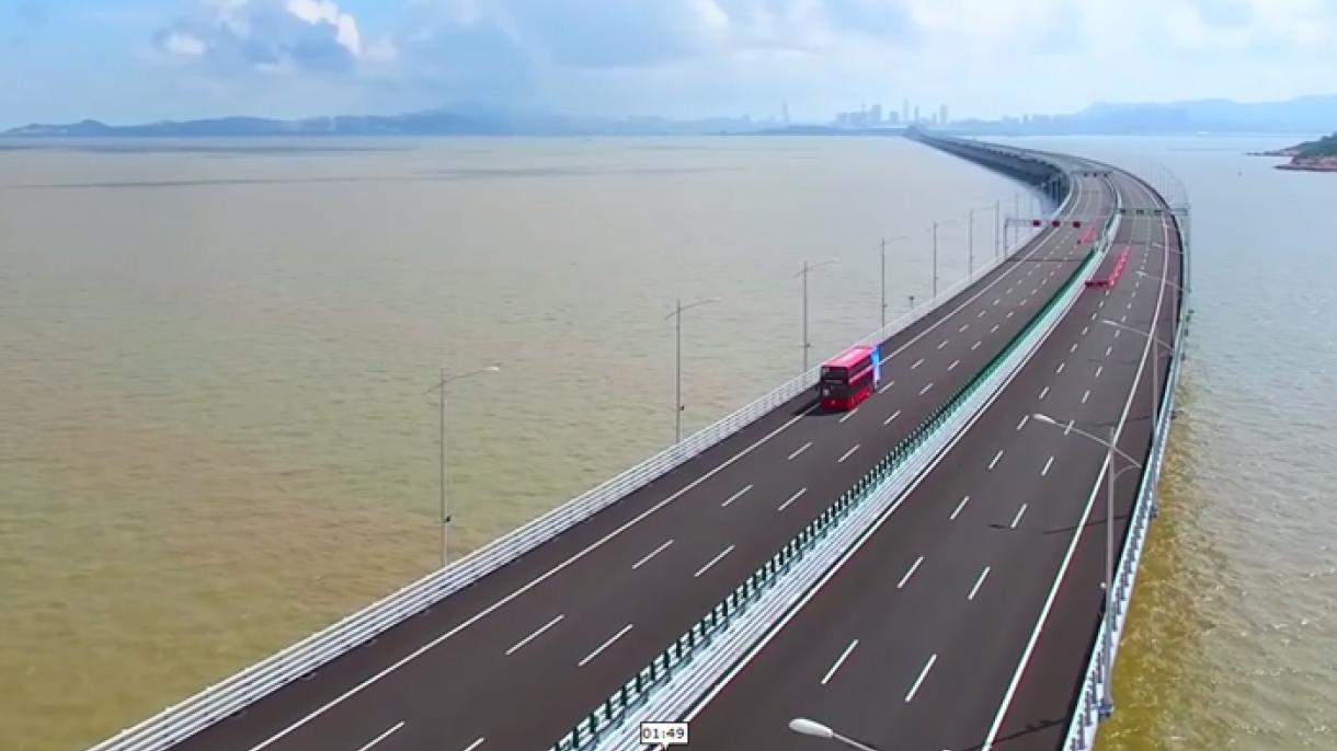 چین میں دنیا کے طویل ترین سمندری پل کا افتتاح