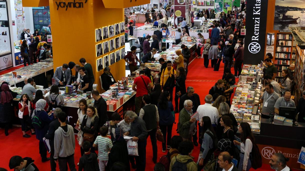 Istanbulda Xalqaro kitob yarmarkasi o’tkazilmoqda