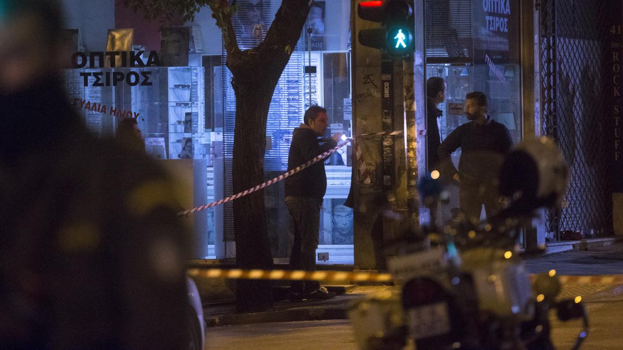 Ataque contra la sede de Pasok en Atenas