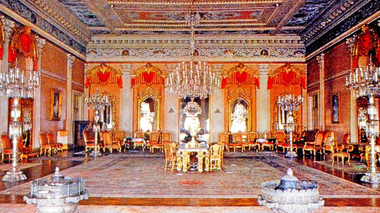 dolmabahce-sarayi.jpg