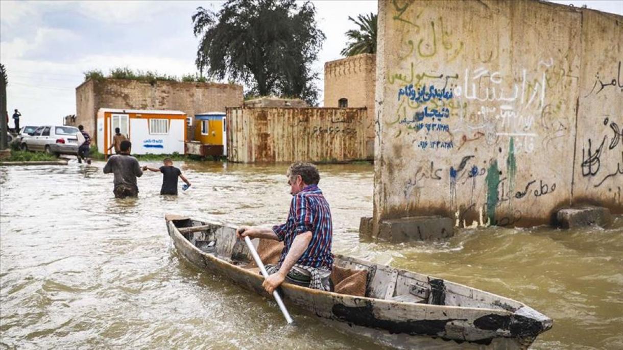 Chega a 70 número de vítimas fatais devido a inundações no Irã
