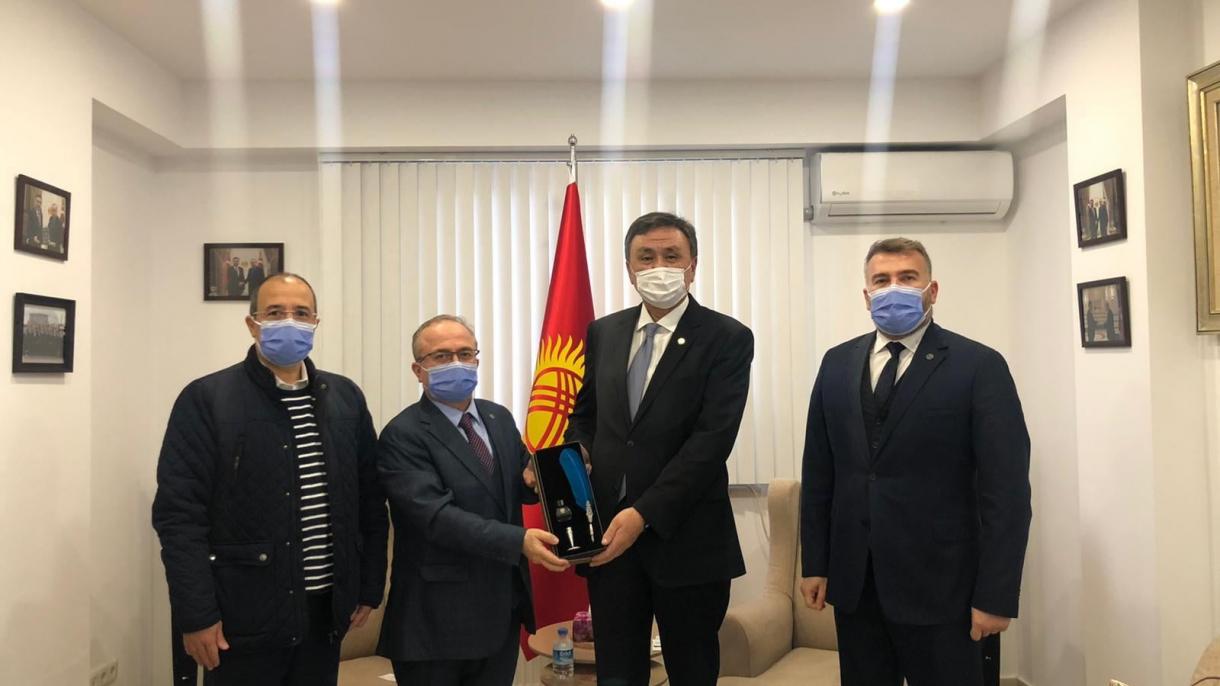 Элчи К.Өмүралиев “Маариф” фондунун башчысы Бирол Акгүндү кабыл алды