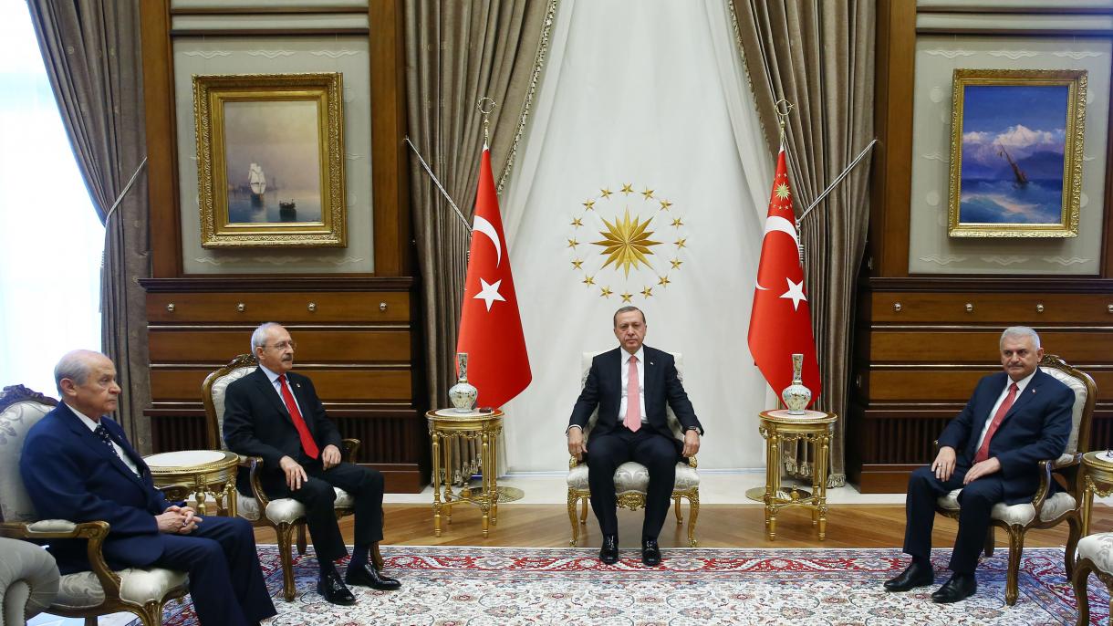 土耳其总统与三党领导人会晤并就政治对话达成共识