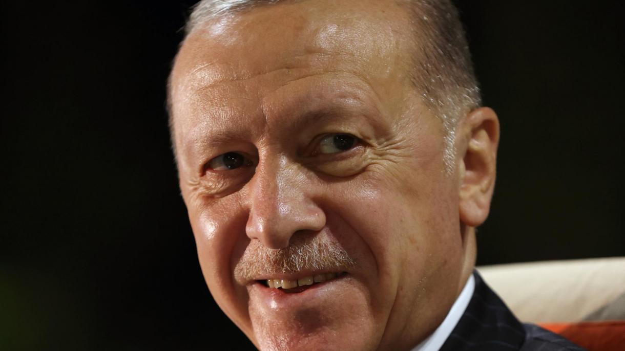 erdogan genclerle mersin'de.jpg