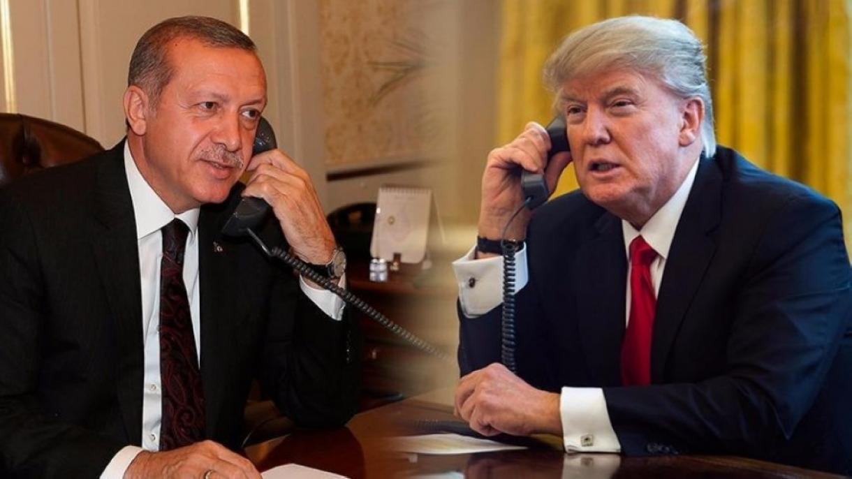 Trump parabeniza Erdogan por seu sucesso no referendo